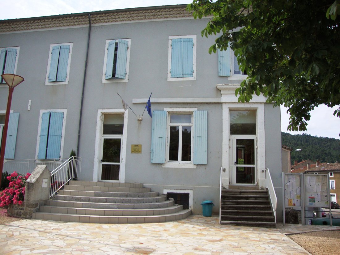 Épaviste à Les Ollières-sur-Eyrieux (07360) – Ardèche