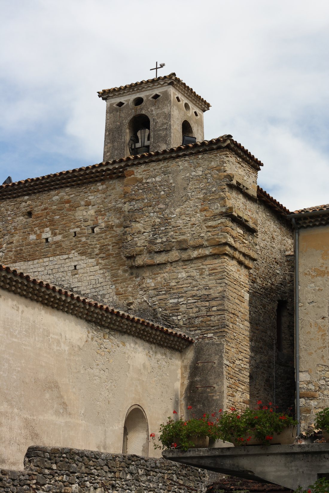 Épaviste à Piégros-la-Clastre (26400) – Drôme